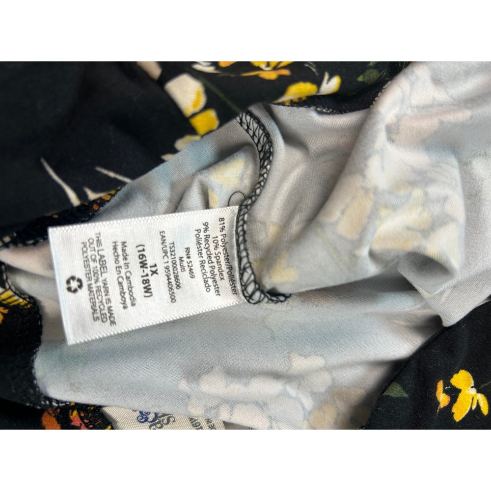 Terra & Sky Black Floral High Rise Leggings Plus Size 1X 16W-18W Stretch Knit - Picture 4 of 9